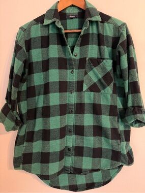 Madewell Black & Green Buffalo Plaid Button-Down Shirt